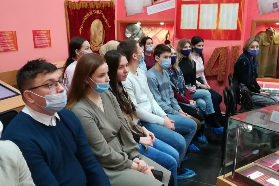 'Урок Памяти' прошел для первокурсников Елабужского института КФУ 'Урок Памяти' прошел для первокурсников Елабужского института КФУ