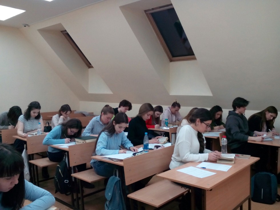 А слова бронь крепка, но перья наши быстры А слова бронь крепка, но перья наши быстры