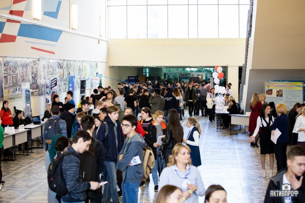 ��� ��� � 