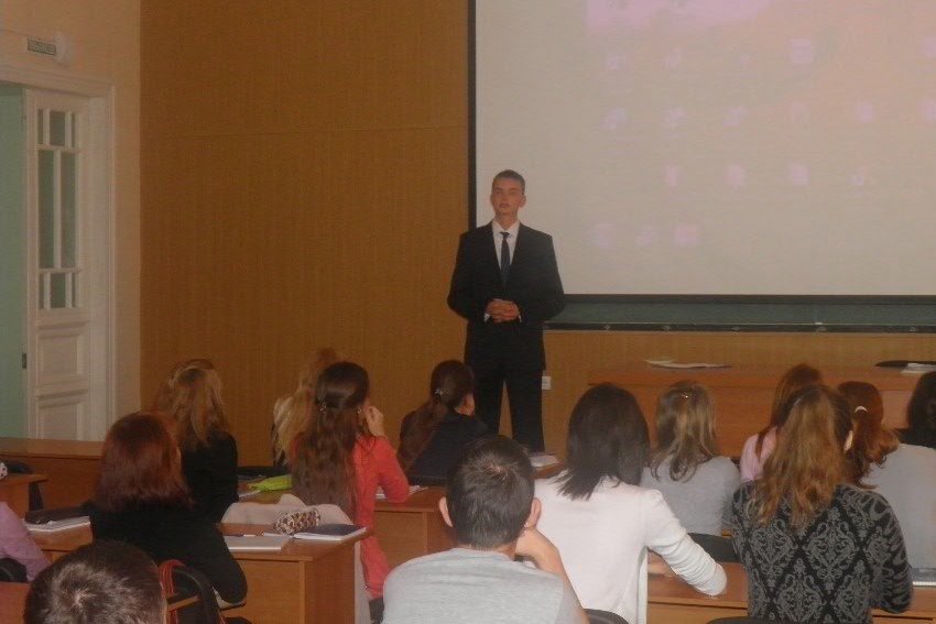 С 23 сентября на факультете истории и юриспруденции проходят лекторские группы по истории КФУ в рамках празднования 210-летия КФУ С 23 сентября на факультете истории и юриспруденции проходят лекторские группы по истории КФУ в рамках празднования 210-летия КФУ