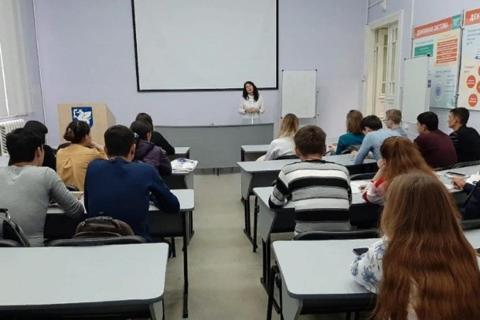 В Елабужском институте КФУ проходит неделя финансовой грамотности В Елабужском институте КФУ проходит неделя финансовой грамотности