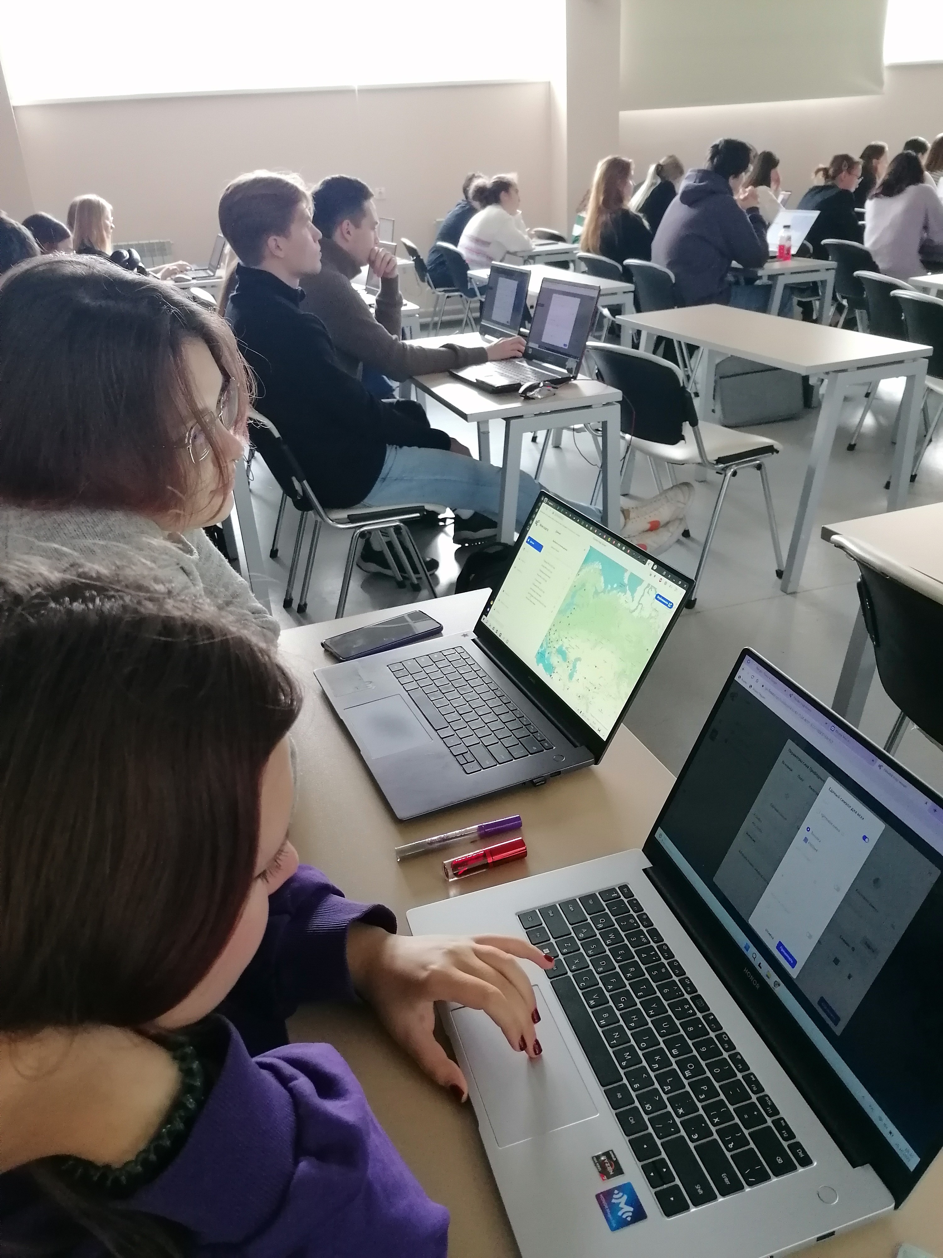 МАСТЕР-КЛАСС РАЗРАБОТЧИКОВ ОТЕЧЕСТВЕННОЙ ПЛАТФОРМЫ FLEXGIS ДЛЯ СТУДЕНТОВ КАФЕДРЫ ГЕОГРАФИИ И КАРТОГРАФИИ КФУ МАСТЕР-КЛАСС РАЗРАБОТЧИКОВ ОТЕЧЕСТВЕННОЙ ПЛАТФОРМЫ FLEXGIS ДЛЯ СТУДЕНТОВ КАФЕДРЫ ГЕОГРАФИИ И КАРТОГРАФИИ КФУ