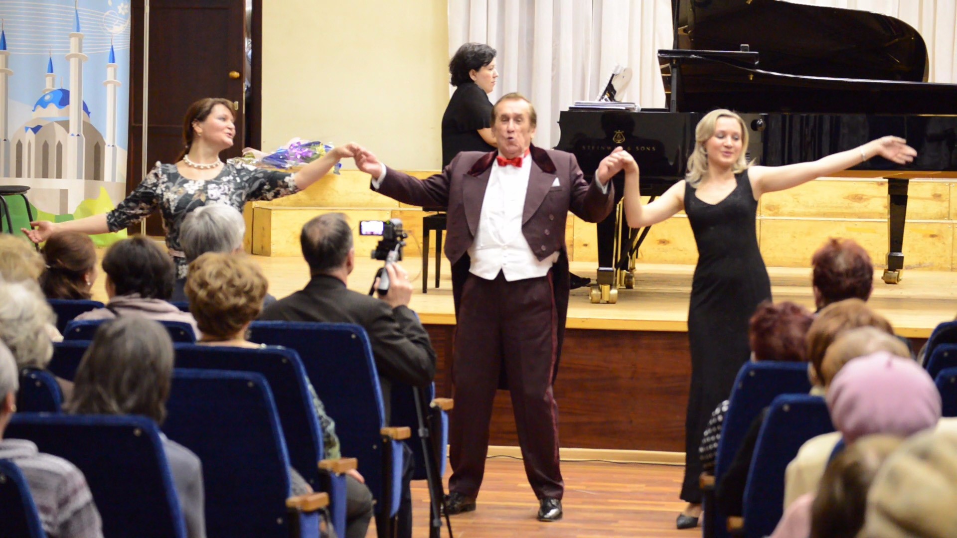 Влюбленная в музыку? Влюбленная в музыку?