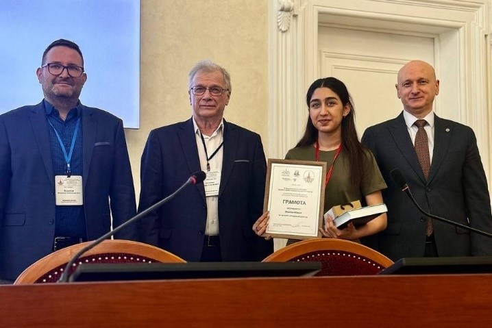 �������� ����� ����� ������������ � ������� ��������� � ������ ����-�������� ����� ������� ������ �� X ������������� ���������� '������ � ������ ����������������� ����������'.