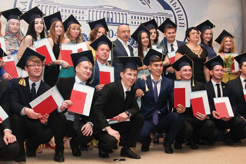 Diplomas presented to KFU exemplary graduates