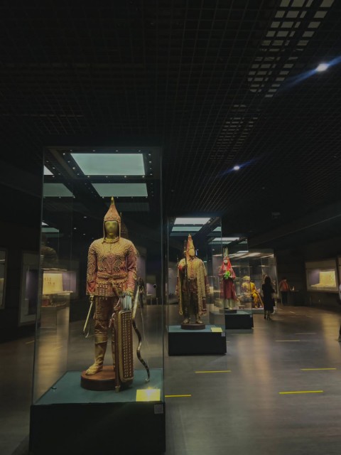 ����������