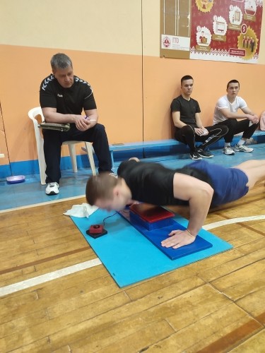 ��� � ���