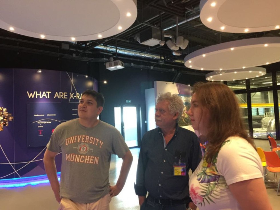 ����������� �  ,European Synchrotron Radiation Facility, ����������� ������, ��������