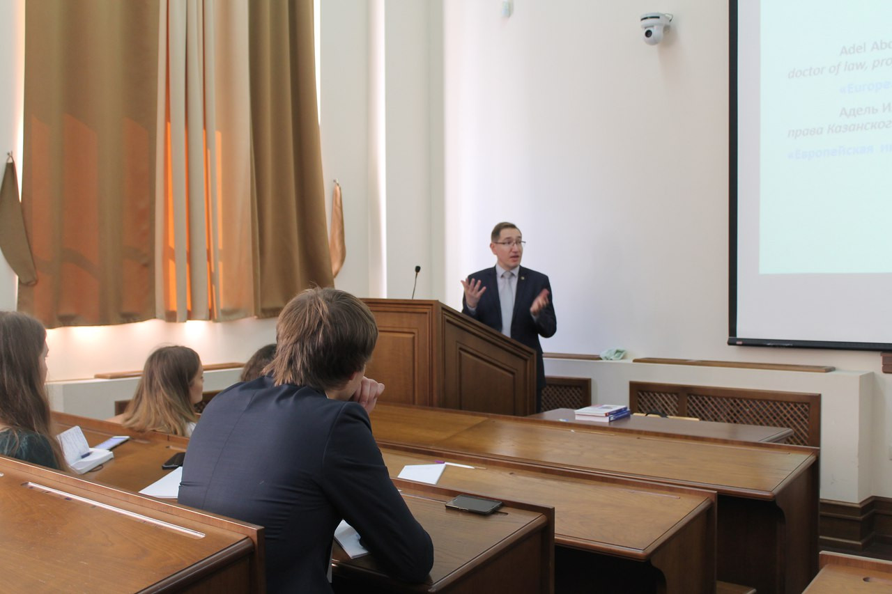 C 19 по 24 июня 2017 года на базе кафедры международного и европейского права юридического факультета КФУ прошла международная междисциплинарная летняя школа ? европейский молодежный форум 'К 60-летию Римских договоров: история и современные вызовы' в рамках мероприятий Центра превосходства Жана Монне в области европейских исследований VOICES+. C 19 по 24 июня 2017 года на базе кафедры международного и европейского права юридического факультета КФУ прошла международная междисциплинарная летняя школа ? европейский молодежный форум 'К 60-летию Римских договоров: история и современные вызовы' в рамках мероприятий Центра превосходства Жана Монне в области европейских исследований VOICES+.