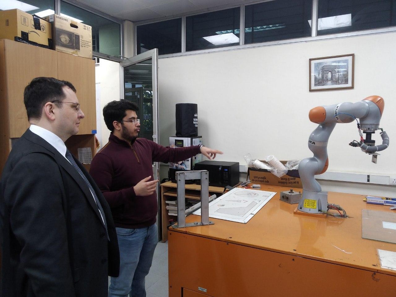 Визит ЛИРС в Индийский технологический институт Дели Визит ЛИРС в Индийский технологический институт Дели