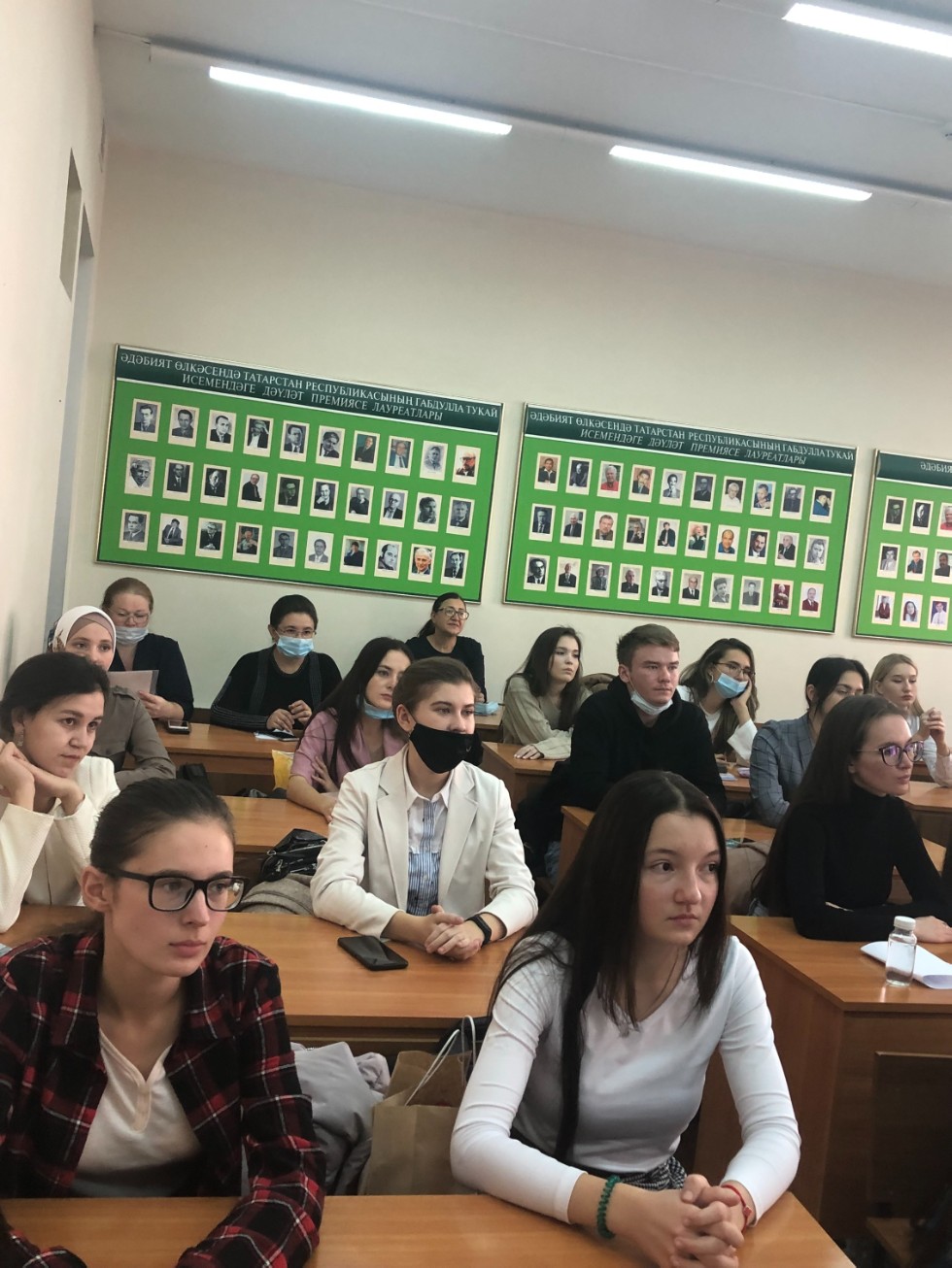 'Шаһнамәче' белән очрашу' 'Шаһнамәче' белән очрашу'