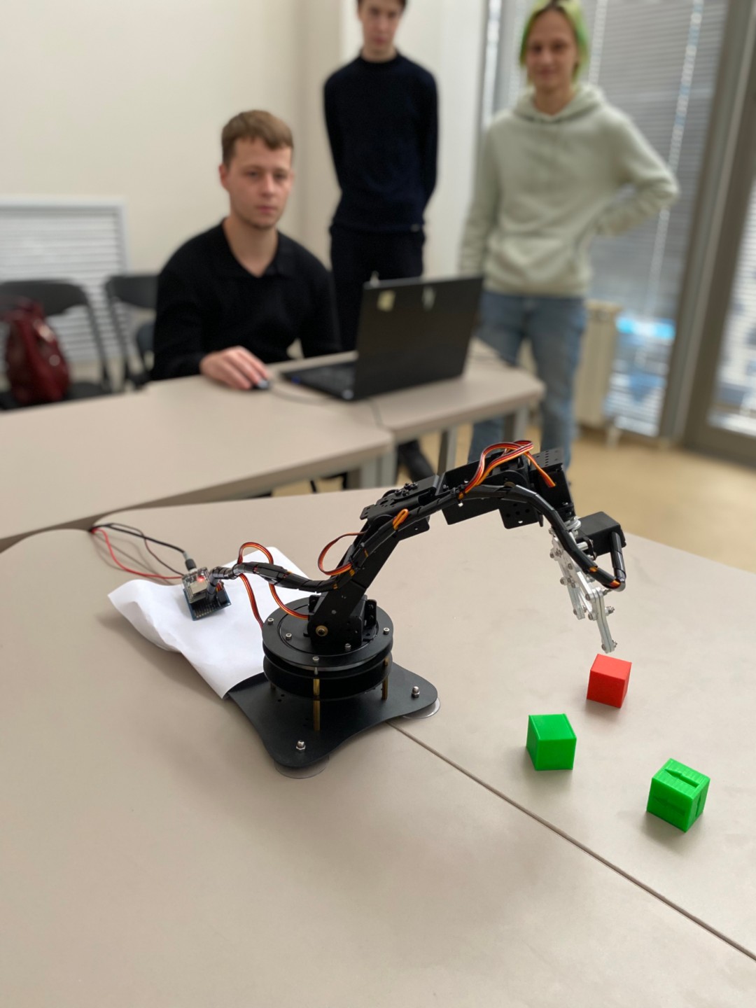 От конфликтологии до космоса: студенты КФУ приняли участие в фестивале От конфликтологии до космоса: студенты КФУ приняли участие в фестивале