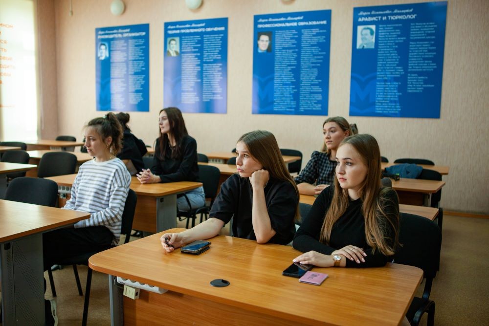 IX Махмутовские чтения прошли 26-27 сентября в стенах Елабужского института КФУ IX Махмутовские чтения прошли 26-27 сентября в стенах Елабужского института КФУ