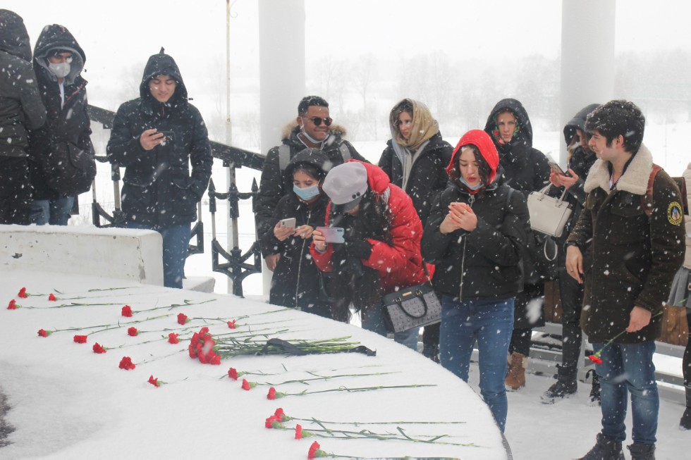 ����������� ������������� ������������ ����� ����� ����� 6000 �������