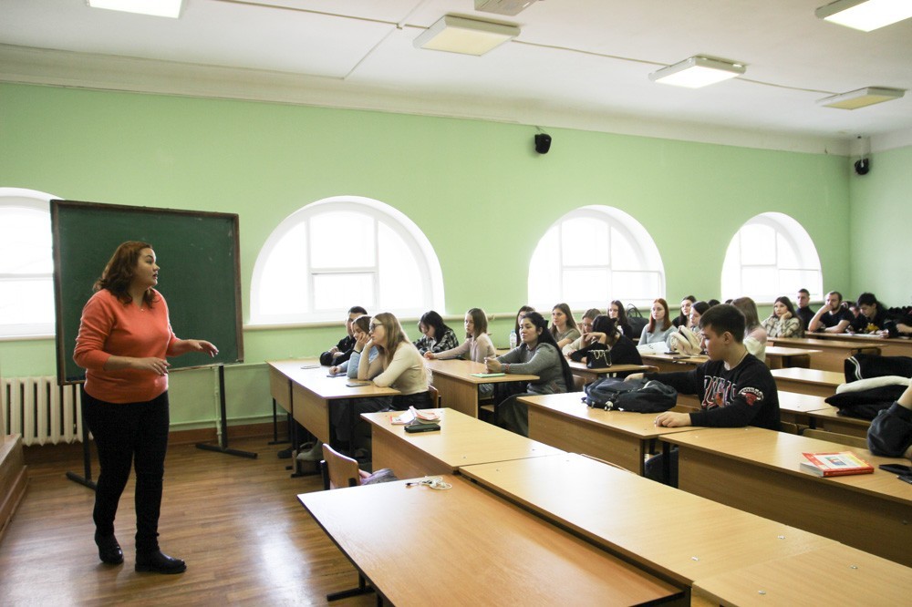 В День правовой помощи для студентов Елабужского института КФУ состоялась открытая лекция 'Предупреждение нарушений законодательства о митингах и предотвращение действий, направленных на дискредитацию действий СВО'. В День правовой помощи для студентов Елабужского института КФУ состоялась открытая лекция 'Предупреждение нарушений законодательства о митингах и предотвращение действий, направленных на дискредитацию действий СВО'.