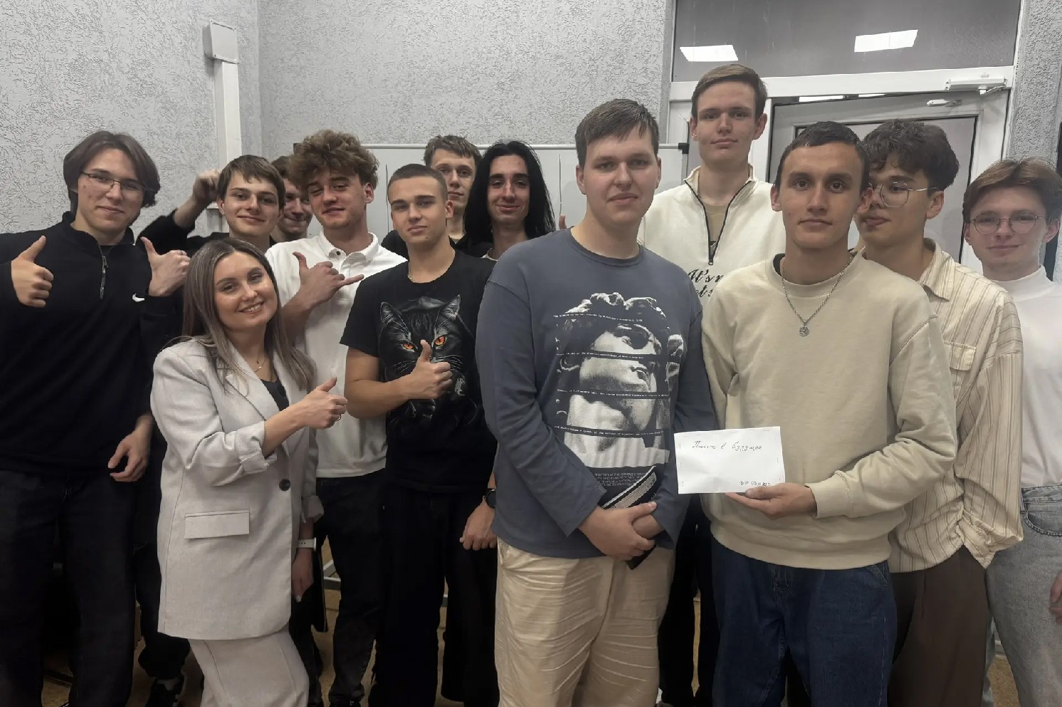 Абитуриенту: твой путь в ИТ начинается здесь Абитуриенту: твой путь в ИТ начинается здесь