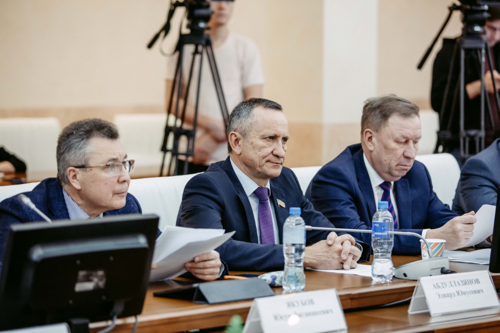 Council of Rectors of Tatarstan discusses COVID-19 prevention and distance learning