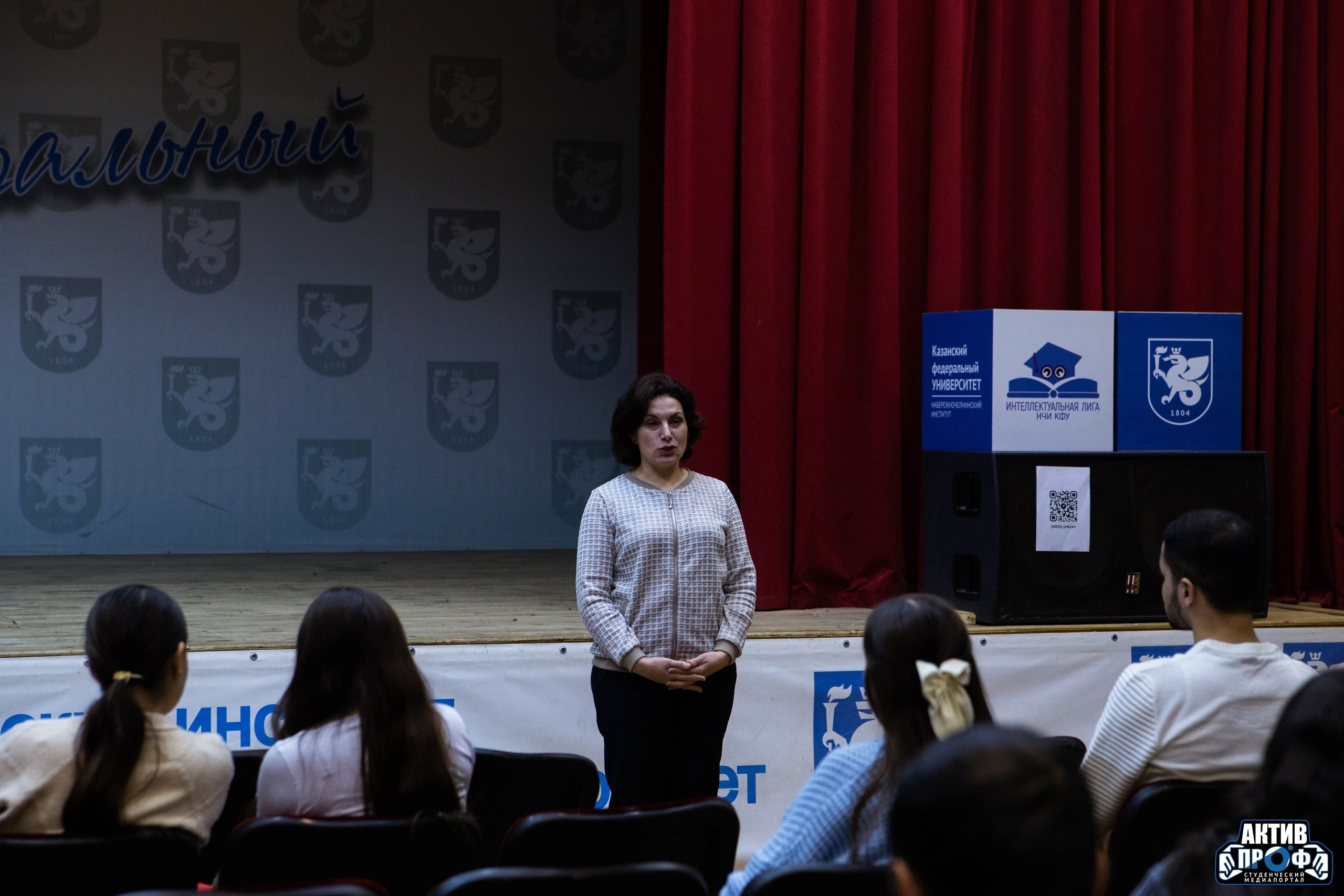 Встреча с иностранными студентами: важные аспекты жизни и обучения в институте Встреча с иностранными студентами: важные аспекты жизни и обучения в институте