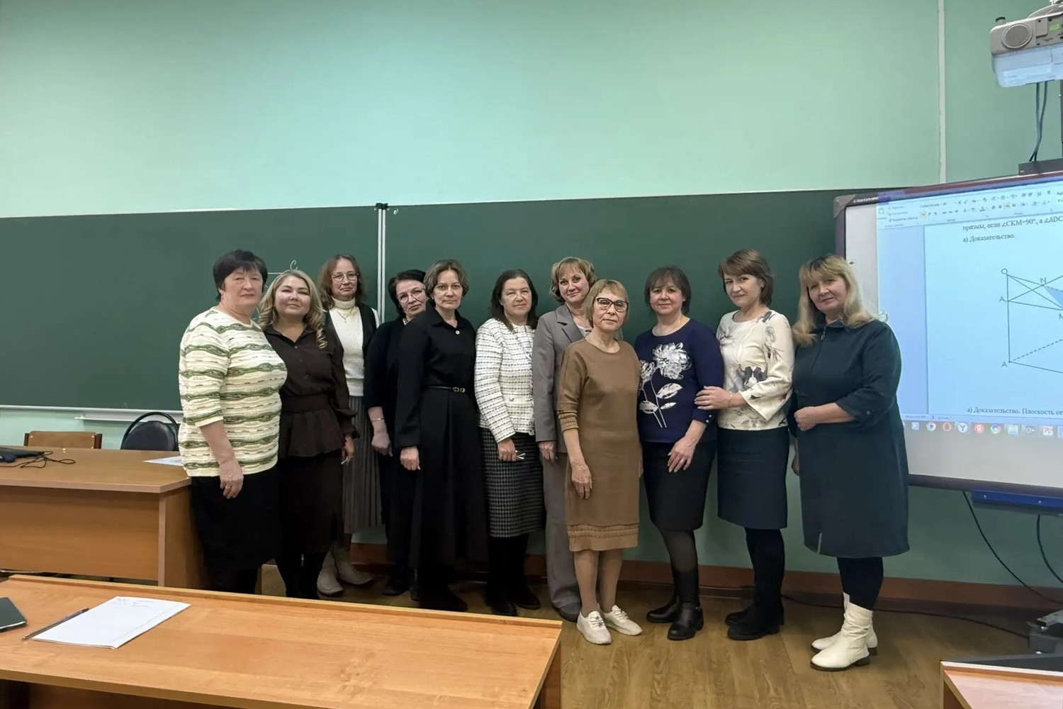 В Елабужском институте КФУ состоялся учебно-методический семинар 'Особенности КИМ по математике и информатике ЕГЭ-2026' В Елабужском институте КФУ состоялся учебно-методический семинар 'Особенности КИМ по математике и информатике ЕГЭ-2026'