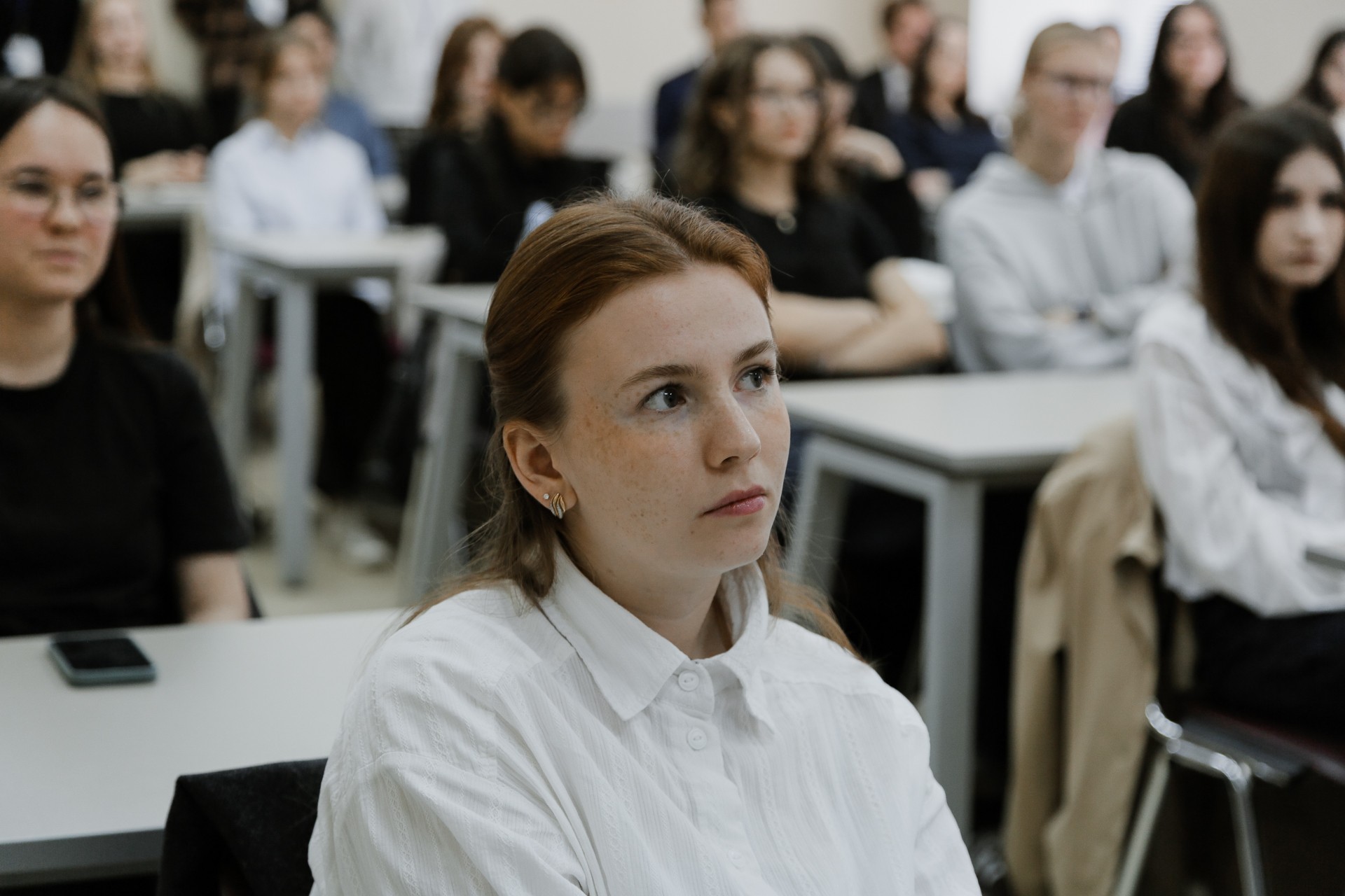 ������-�����