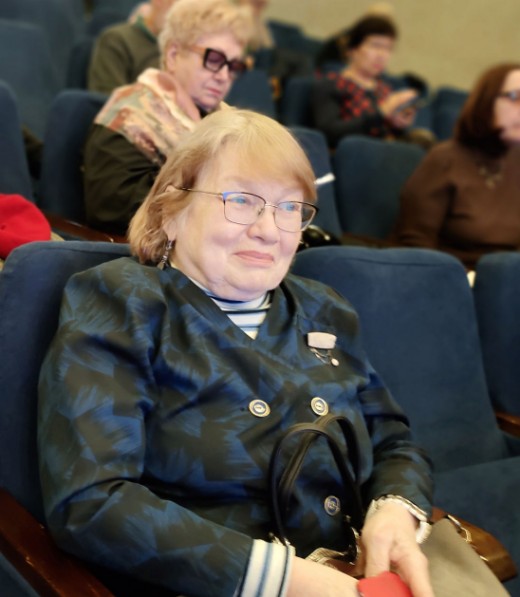 Откуда взялись татары: для студентов серебряного возраста состоялась лекция историка-генеаолога Искандера Гильманова Откуда взялись татары: для студентов серебряного возраста состоялась лекция историка-генеаолога Искандера Гильманова