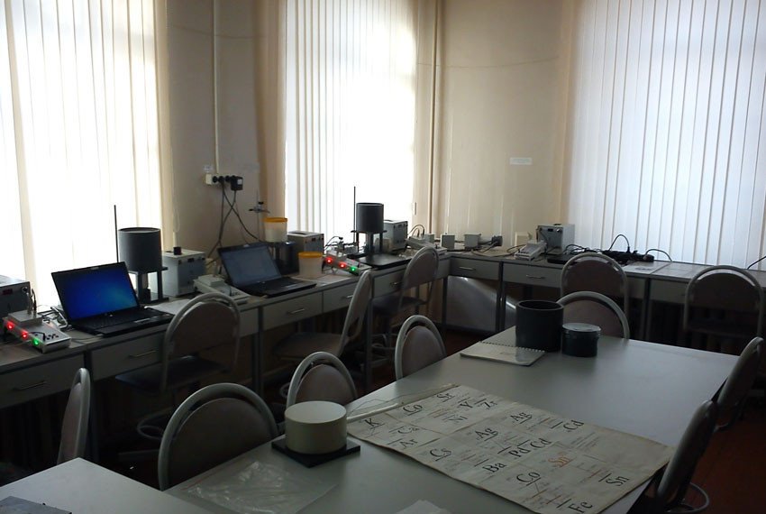 УЛ 'Ядерная физика' УЛ 'Ядерная физика'