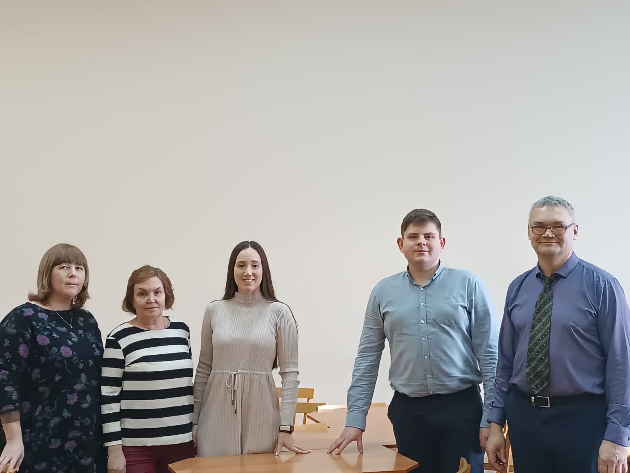 Времен связующая нить Времен связующая нить