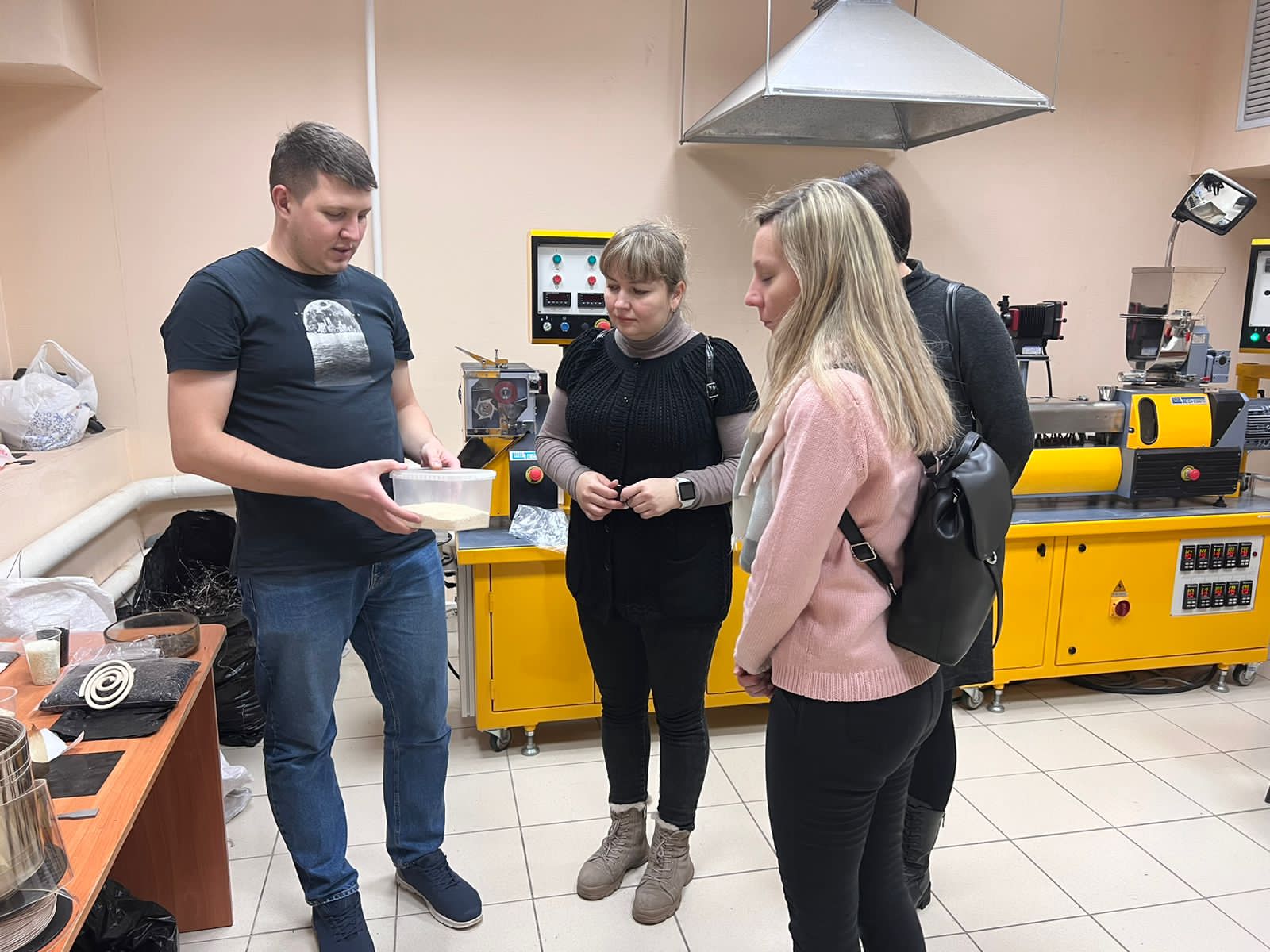 ����������� �� '�������' �������� ������������ � ������ ����������� ����������, ��������� ������������ � ����������