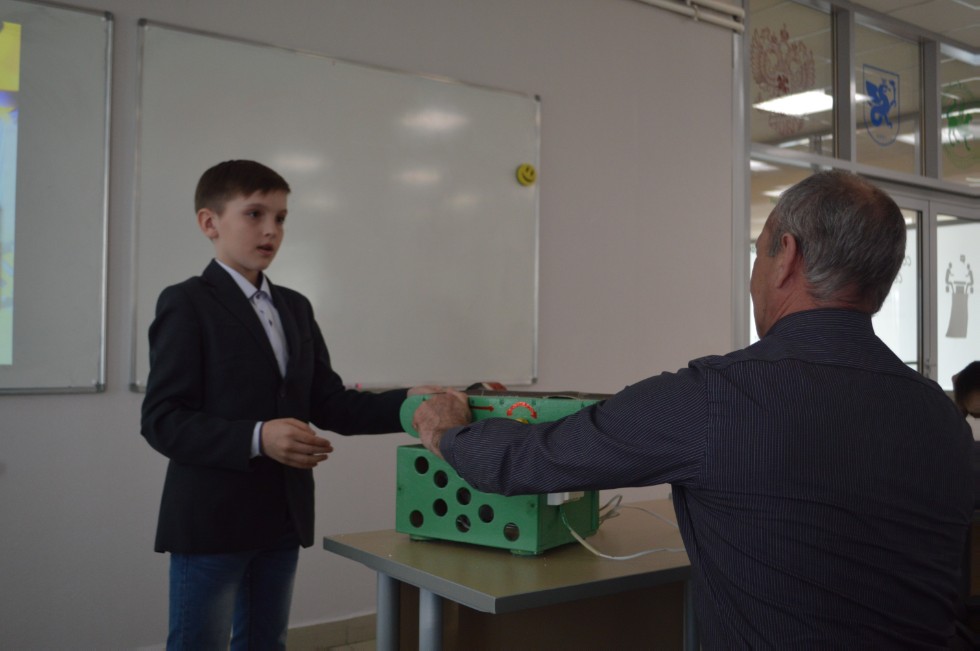 ����� ��������� ���� ������������� 