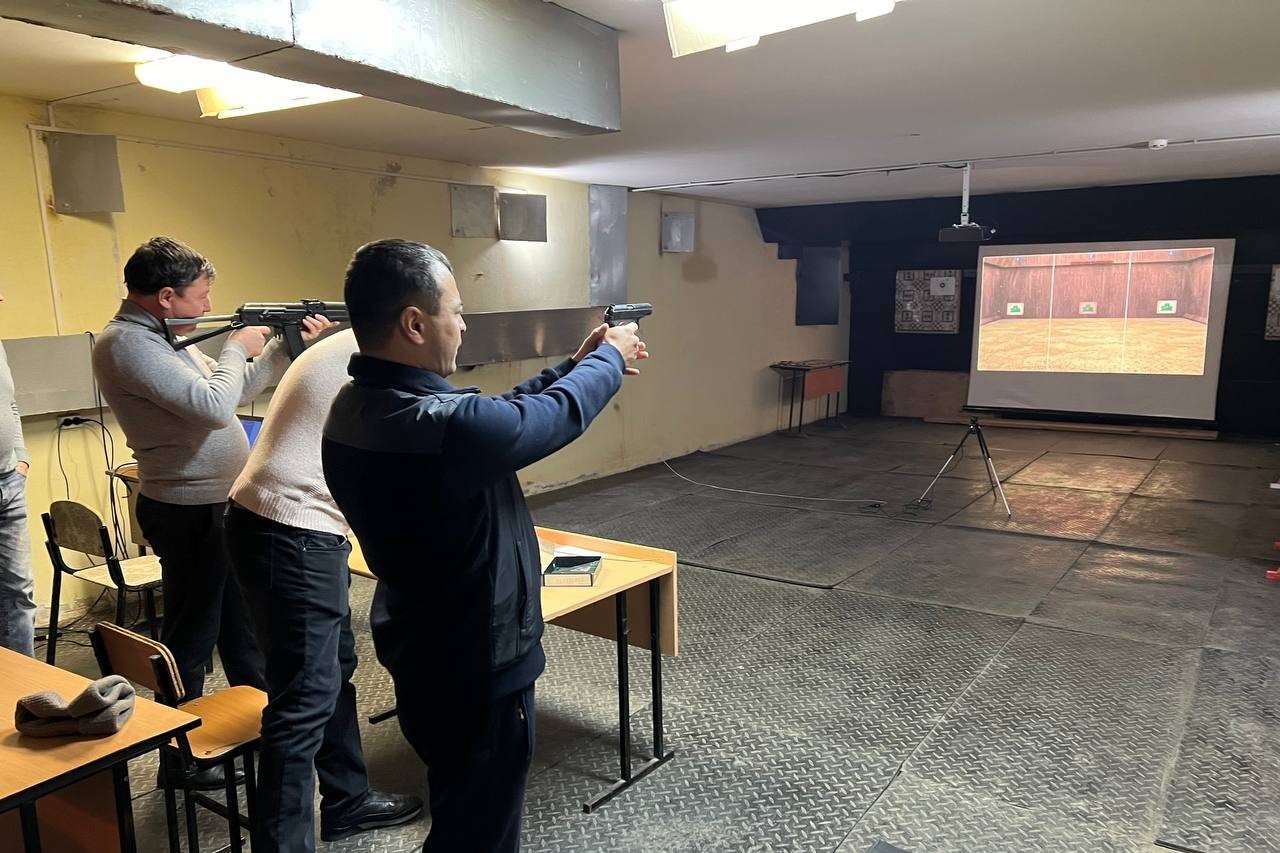 В Елабужском институте КФУ состоялись соревнования по двоеборью среди преподавателей ФерГУ В Елабужском институте КФУ состоялись соревнования по двоеборью среди преподавателей ФерГУ