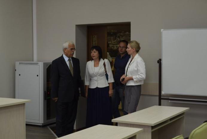 ����� ������ ����� � ��������� ����������� �����������