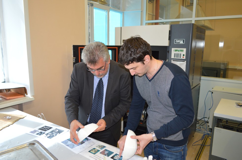 2 ���� ���������� �������� ��� �������� ��������� �� ������������� ������ ����� ���� ������� � ��������� �������� ����� ������ ������ ������������ ��.������� ������ (�������)