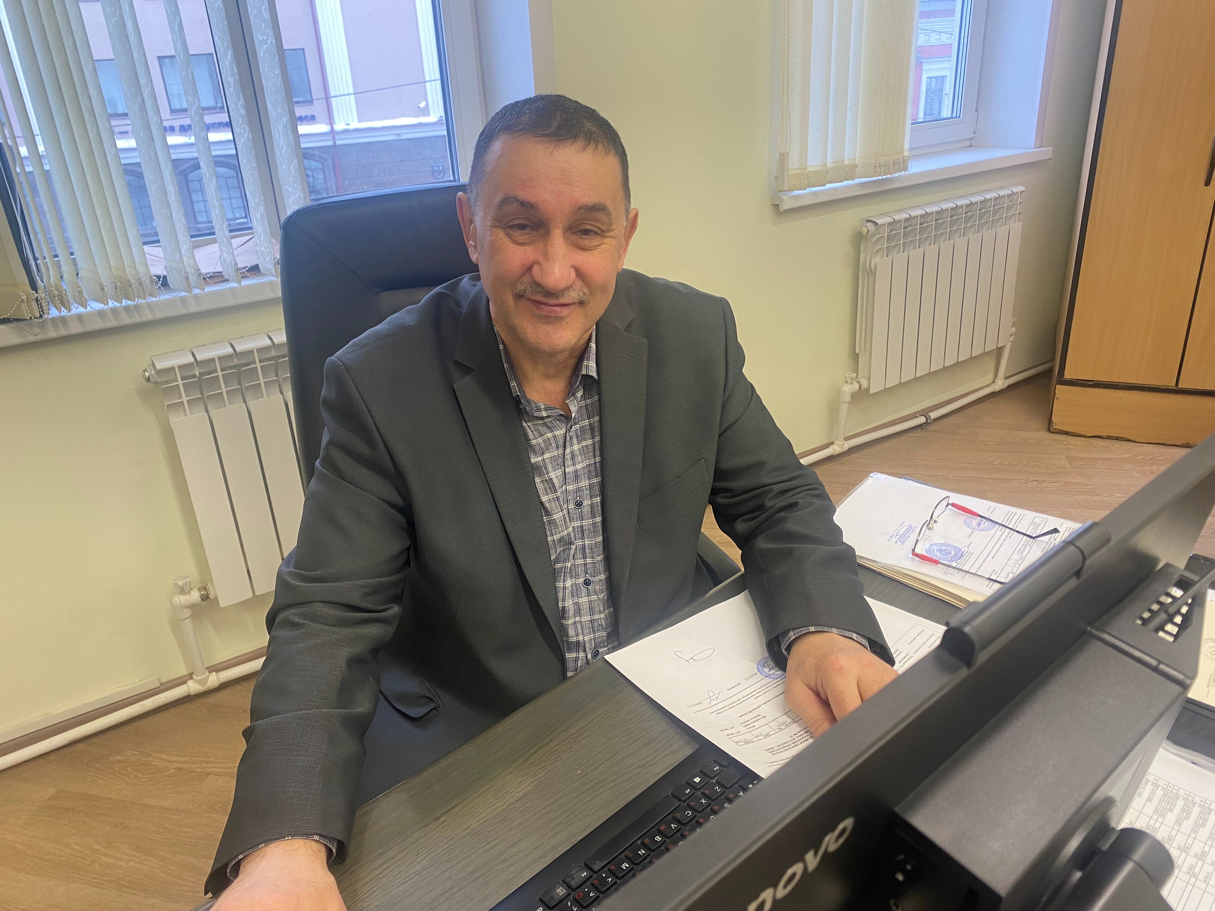 ����������