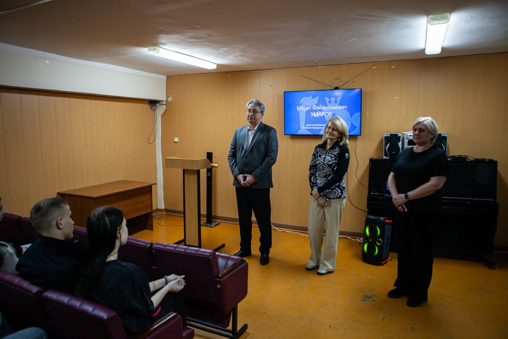 50 одиннадцатиклассников из городов Лисичанск и Рубежное прибыли в Елабугу 50 одиннадцатиклассников из городов Лисичанск и Рубежное прибыли в Елабугу