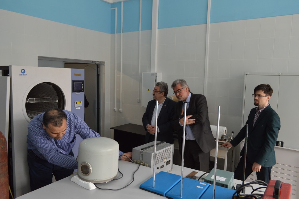 2 ���� ���������� �������� ��� �������� ��������� �� ������������� ������ ����� ���� ������� � ��������� �������� ����� ������ ������ ������������ ��.������� ������ (�������)