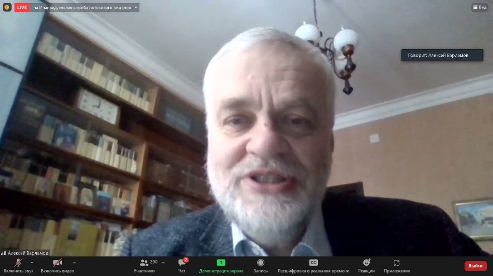 Очередной выпуск 'Русских суббот' был посвящен литературной Казани Очередной выпуск 'Русских суббот' был посвящен литературной Казани