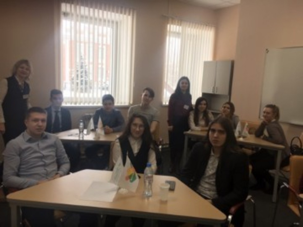 28 ����� ���������� ������������ ��������� ���������, ����������� 200-����� �� ��� �������� �. ������ �� ���� 