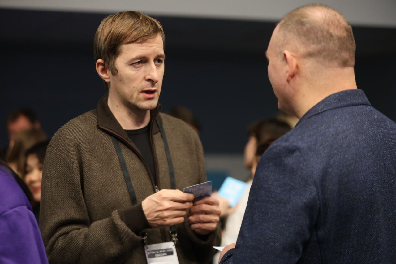 В Салехарде эксперты из 21 региона разработали дорожные карты для подготовки кадров по работе с молодёжью В Салехарде эксперты из 21 региона разработали дорожные карты для подготовки кадров по работе с молодёжью