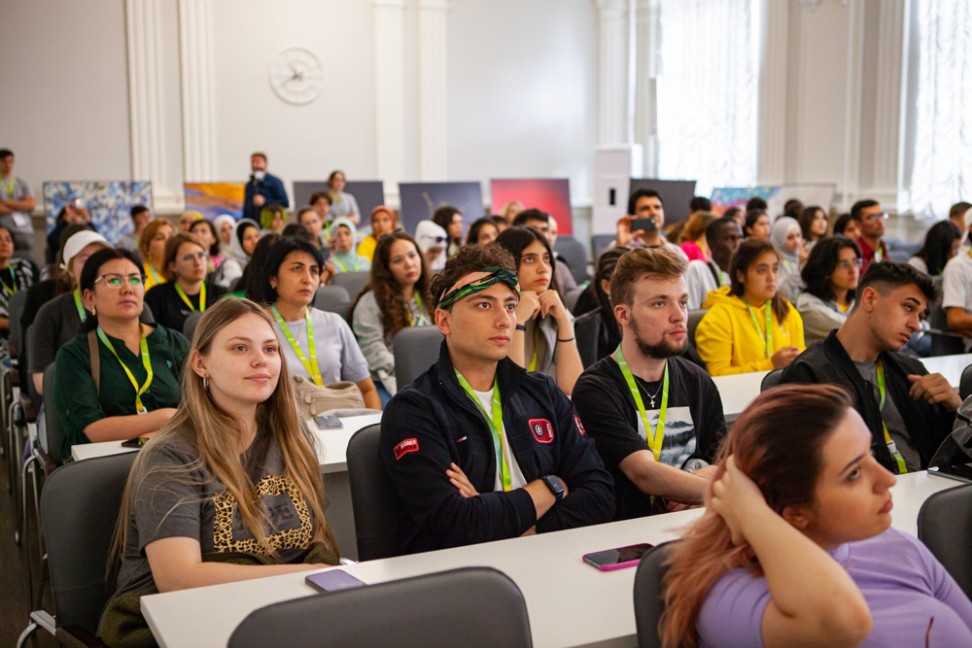 В Елабужский институт приехали студенты 'Летнего университета' В Елабужский институт приехали студенты 'Летнего университета'