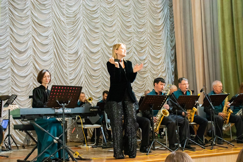 Джазовые мелодии в честь Дня учителя: Джазовые мелодии в честь Дня учителя: