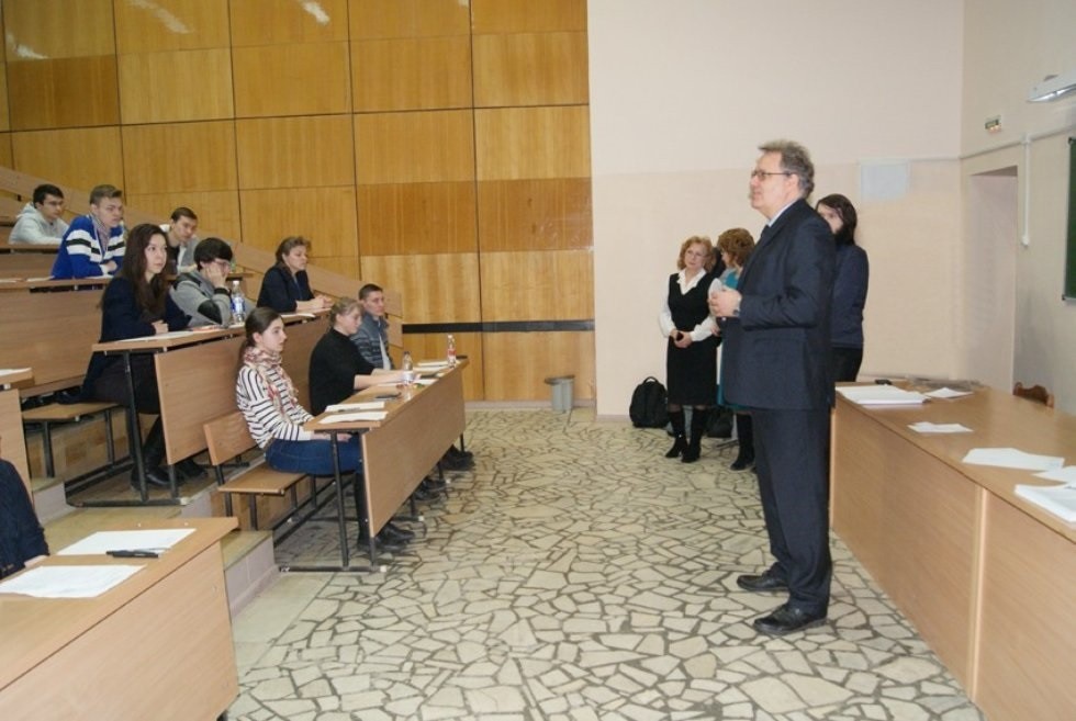 Олимиады по физикие Олимиады по физикие