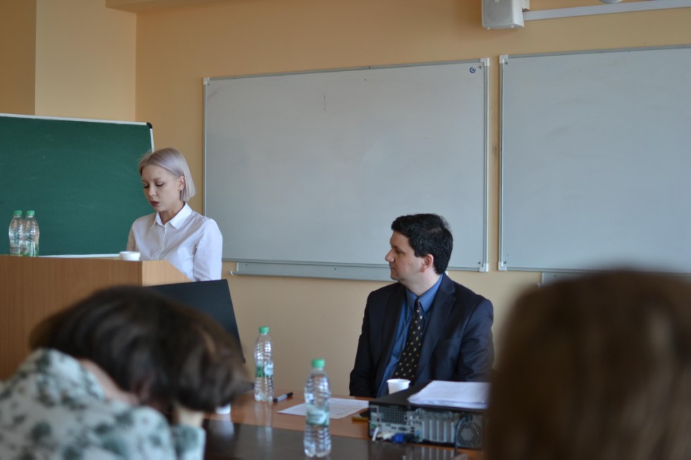 ����� ������������ ����� ����