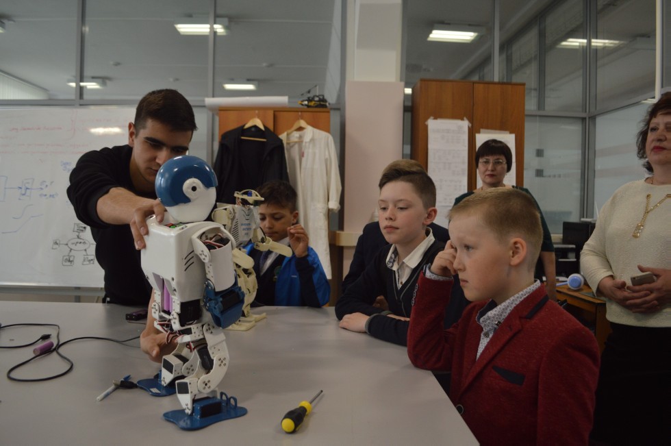 ����� ��������� ���� ������������� 