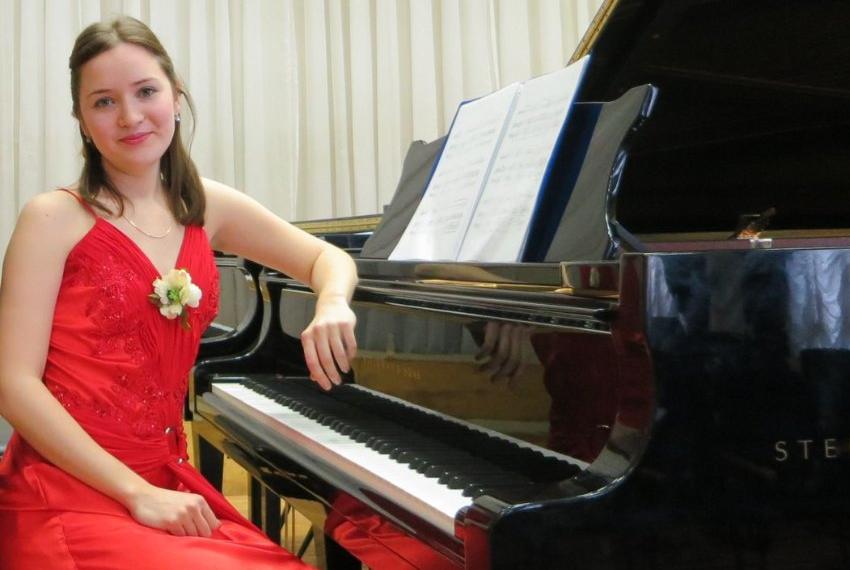 Стипендии - лучшим студентам Стипендии - лучшим студентам