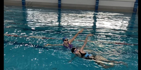 Предновогодний турнир по синхронному плаванию среди студентов третьекурсников ИФМиБ Предновогодний турнир по синхронному плаванию среди студентов третьекурсников ИФМиБ