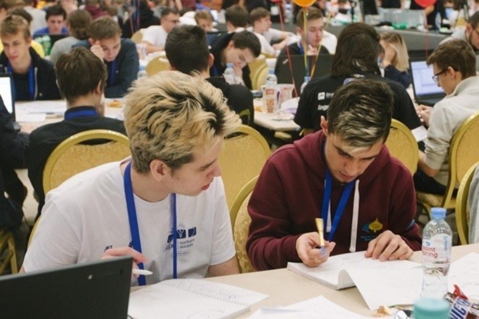 Команда КФУ вышла в финал чемпионата мира по программированию Команда КФУ вышла в финал чемпионата мира по программированию