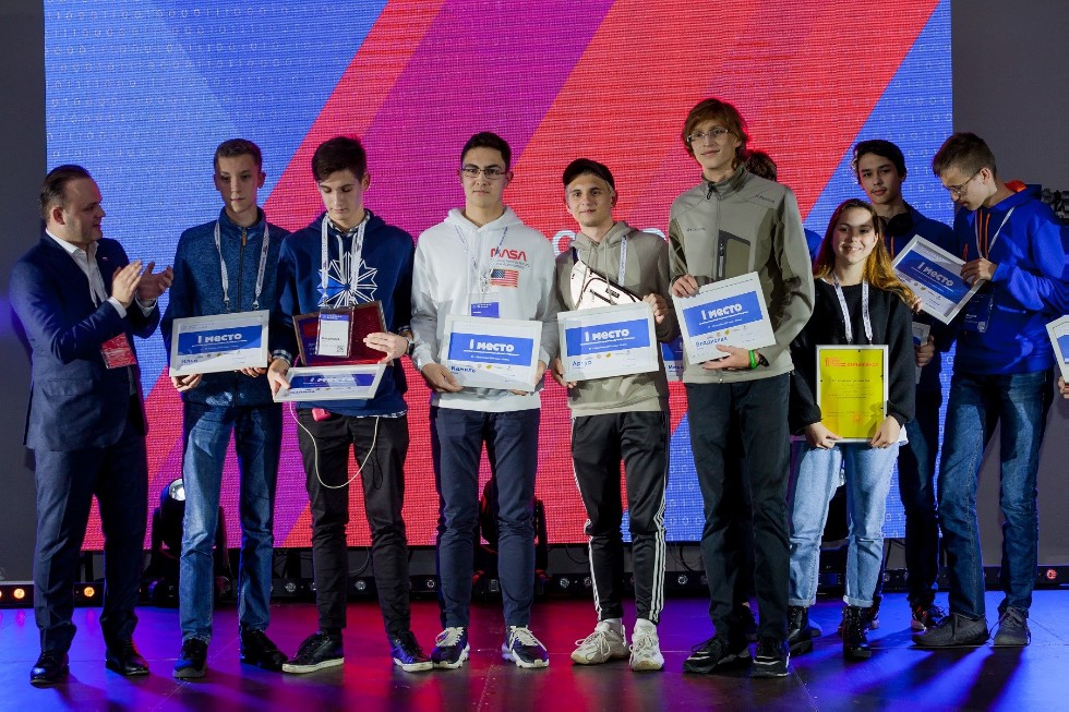 Kazan University IT Lyceum pupils victorious at Digital Breakthrough Hackathon ,IT Lyceum, awards