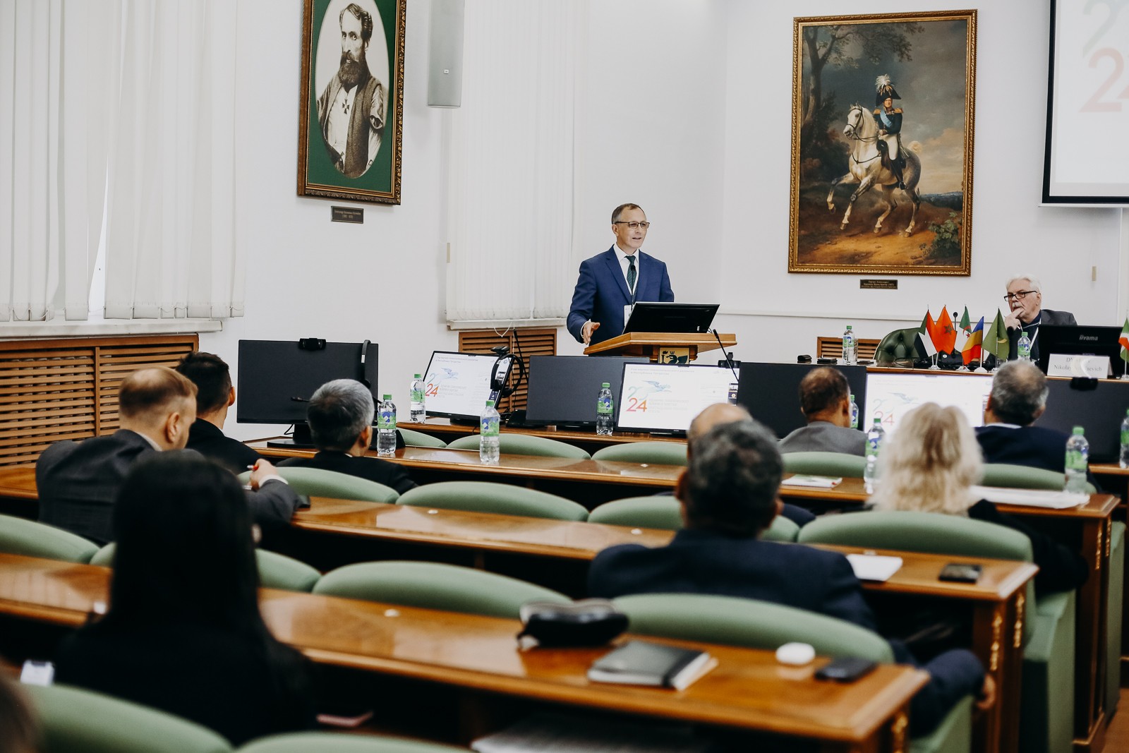 В КФУ начал работу форум 'Россия ? Африка: политика, экономика, история и культура' В КФУ начал работу форум 'Россия ? Африка: политика, экономика, история и культура'