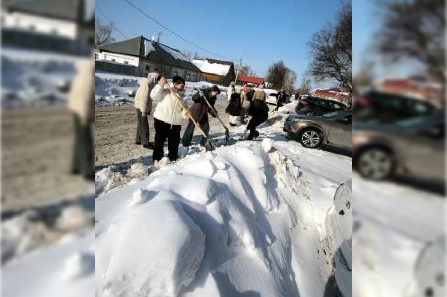 Студенты Елабужского института КФУ вышли на субботник Студенты Елабужского института КФУ вышли на субботник