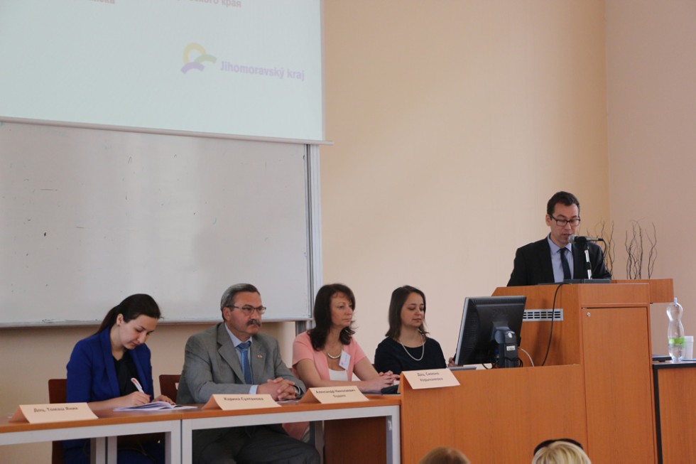 �������� �������� �������� ����� ����������� � �����